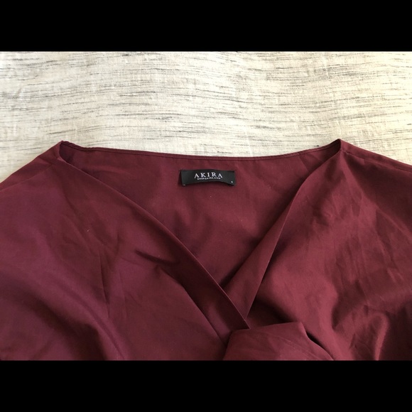 NWOT 24 HR SALE 😍AKIRA Crop top wrap - Picture 5 of 7